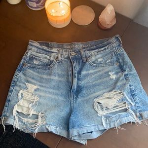 American eagle mom short